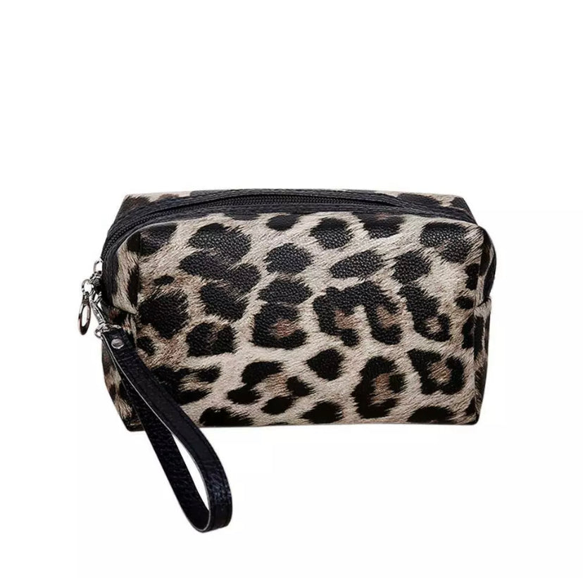Leopard Waterproof makeup case with felt cloth material on the inside -CLEARANCE WAS $18 NOW $14